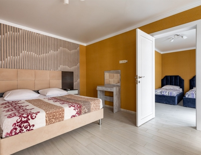 Люкс 4-местный 2-комнатный люкс - Отель «Райский уголок» Алахадзы