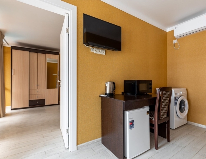 Люкс 4-местный 2-комнатный люкс - Отель «Райский уголок» Алахадзы