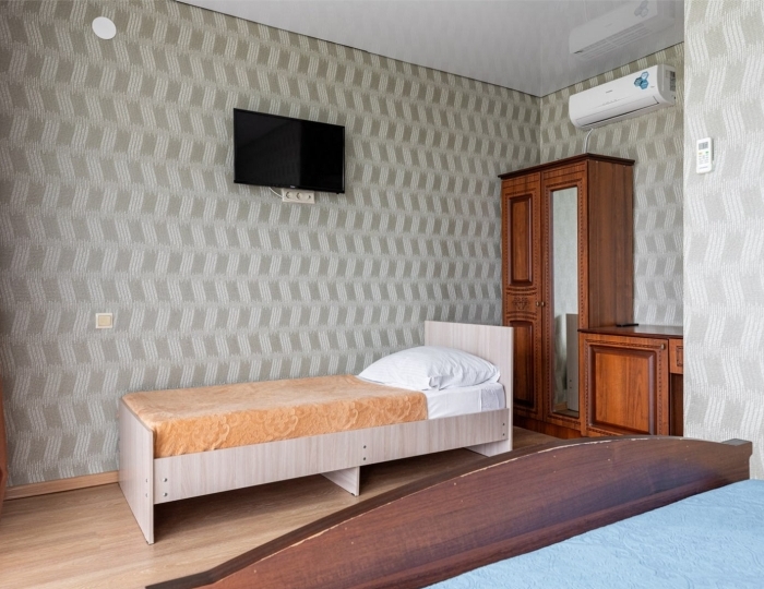 Улучшенный 3-местный 1-комнатный улучшенный - Отель «Райский уголок» Алахадзы